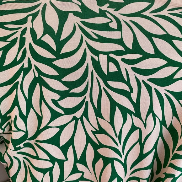 DVF Vintage Laurel Leaf wrap dress - Picture 2 of 5